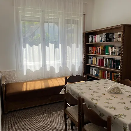 Katalin Vendeghaz Felso Szint Apartment